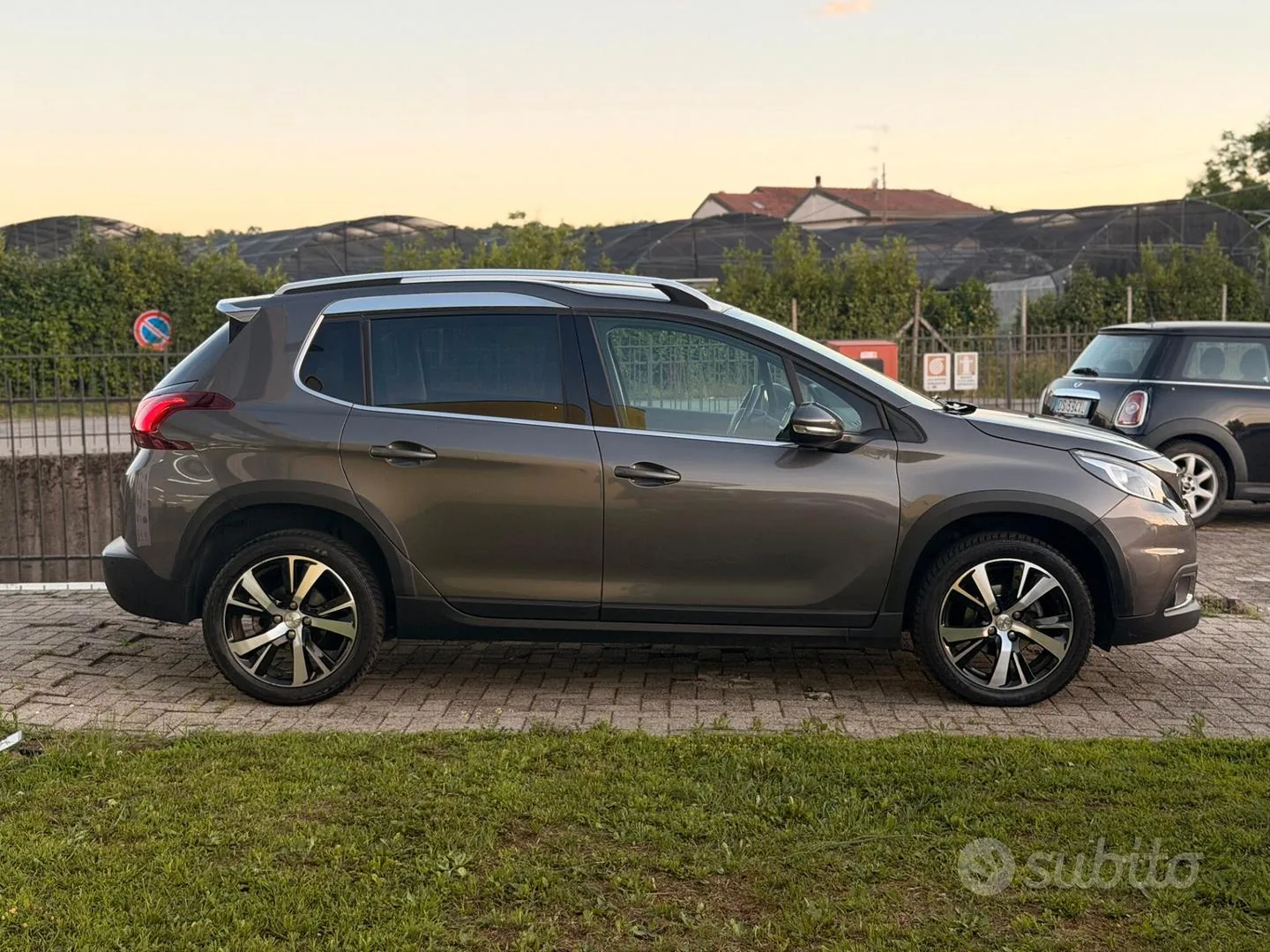 Peugeot 2008 2018 photo 3