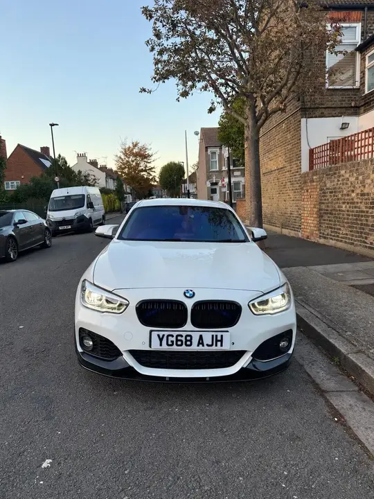 BMW 1 Series 2019 photo 2
