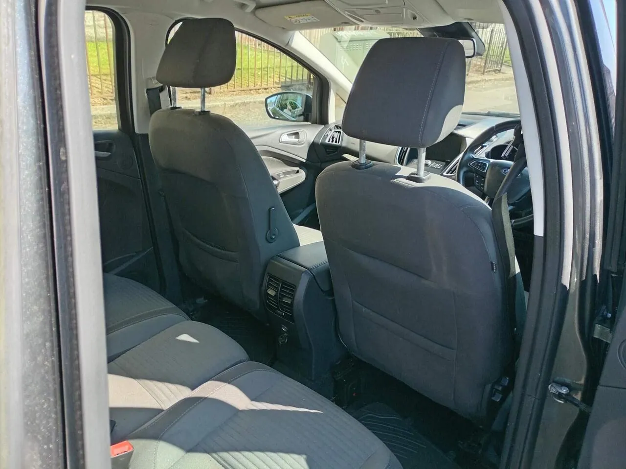 Ford C-Max 2017 photo 2