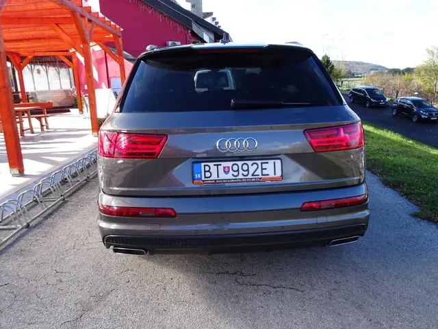 Audi Q7 2019 photo 4
