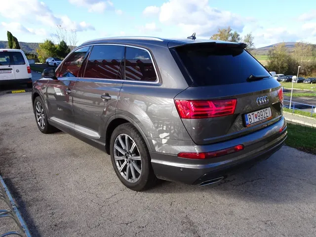 Audi Q7 2019 photo 3