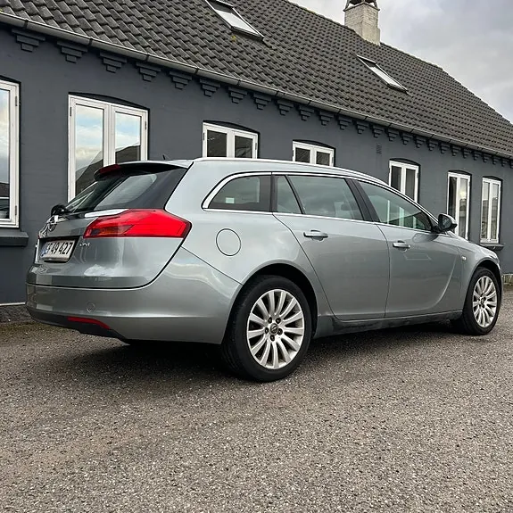 Opel Insignia 2011 photo 3