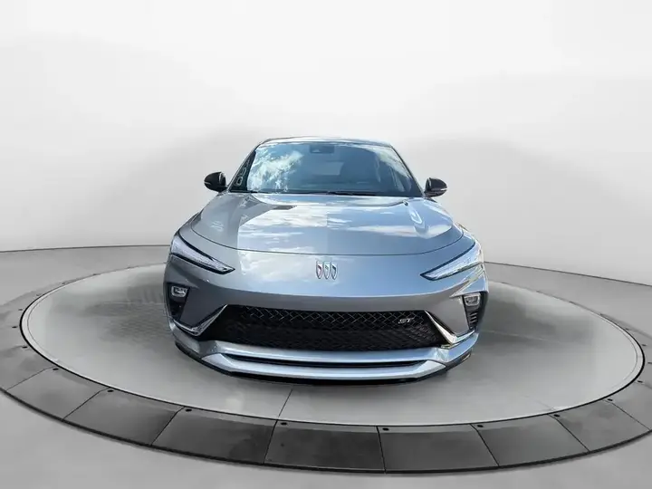 Buick Envista 2025 photo 2