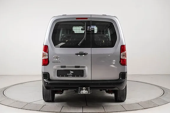 Toyota Proace City 2023 photo 3