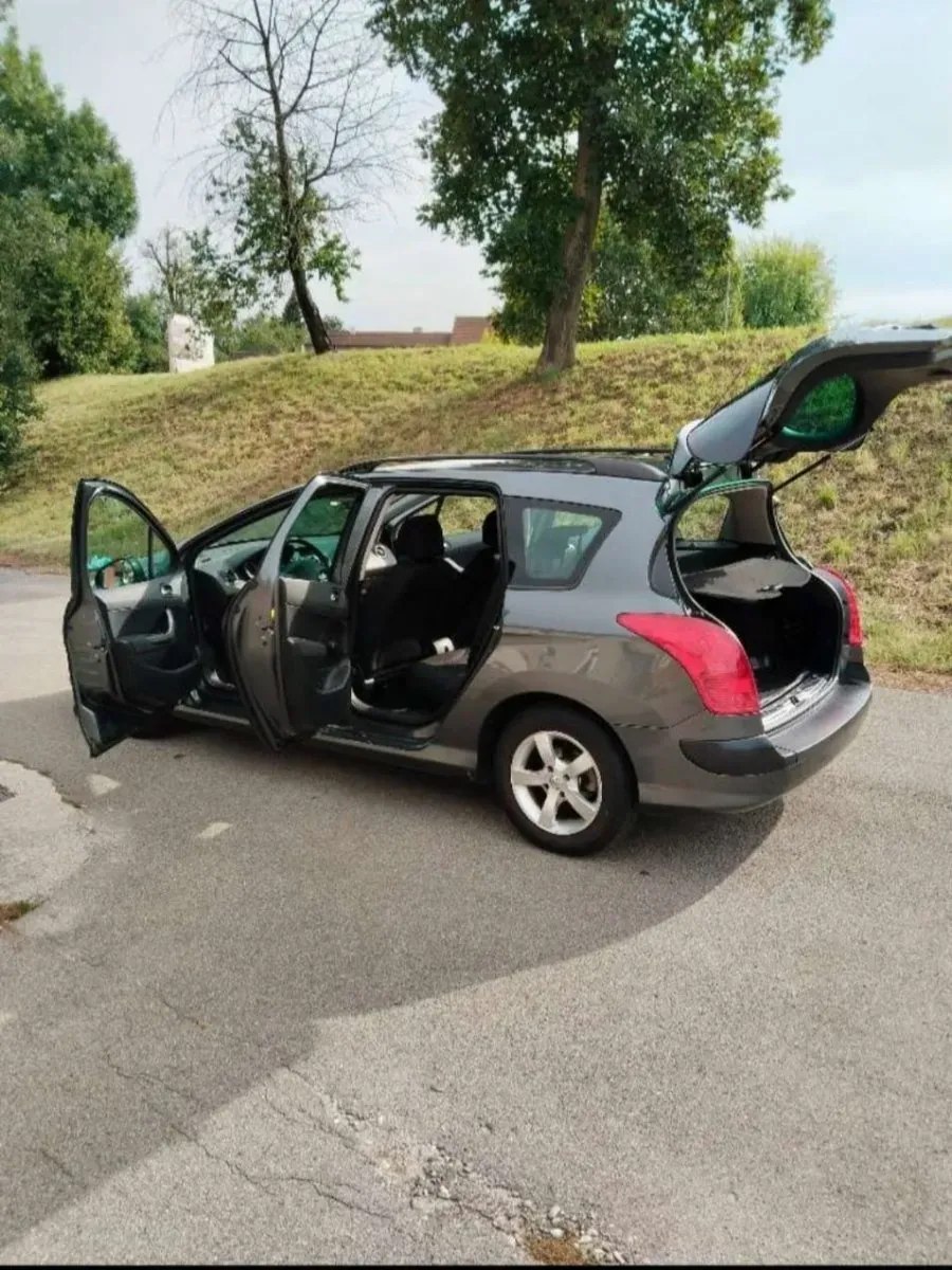 Peugeot 308 2009 photo 2