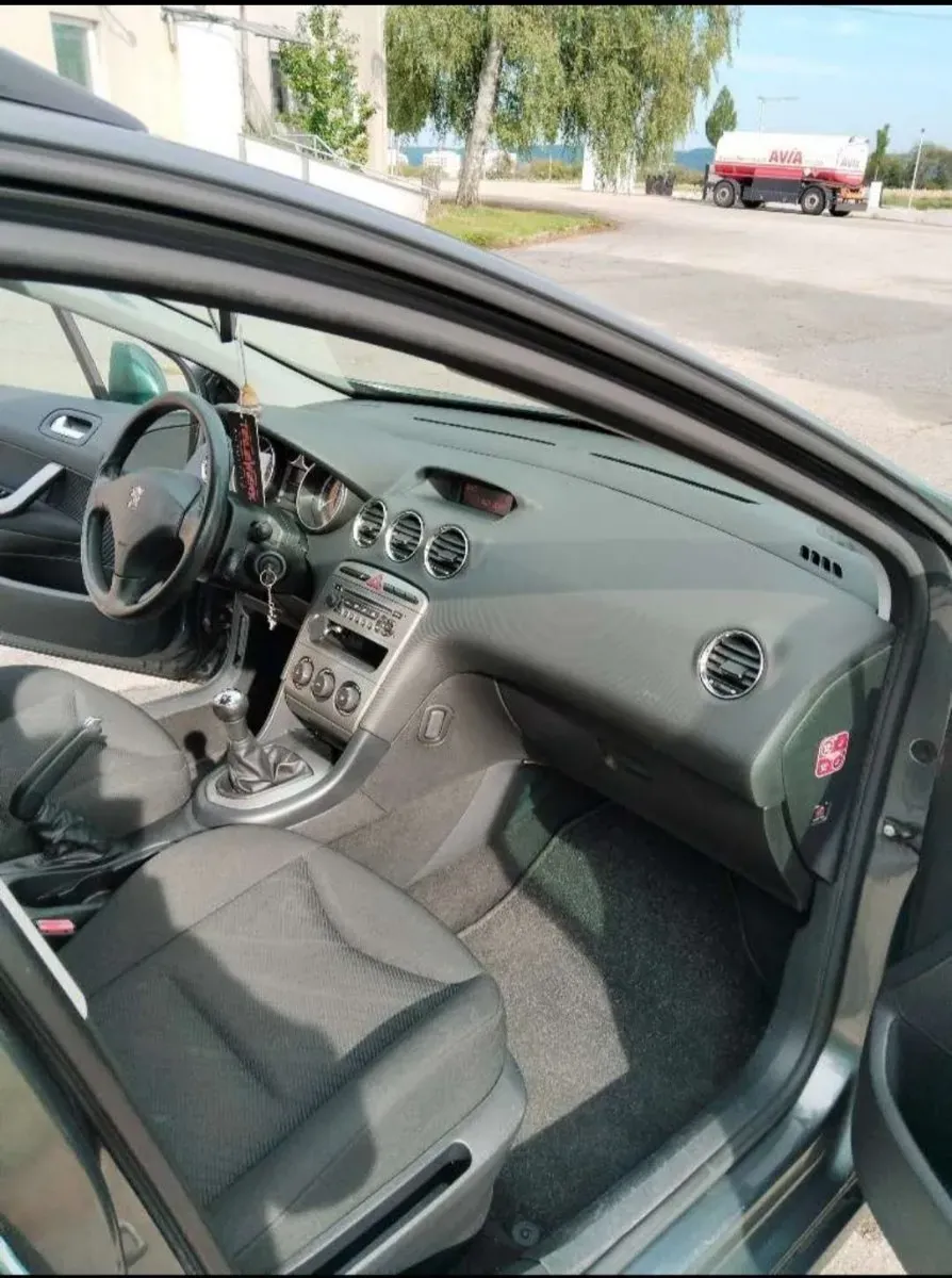 Peugeot 308 2009 photo 3