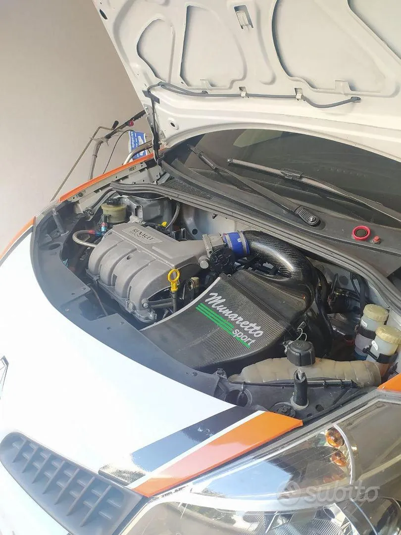 Renault Clio 2009 photo 4