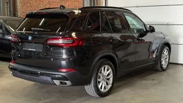 BMW X5 2023 photo 2