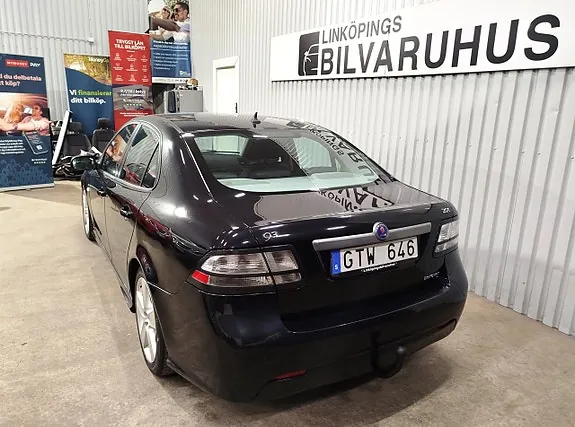 Saab 9-3 2010 photo 3