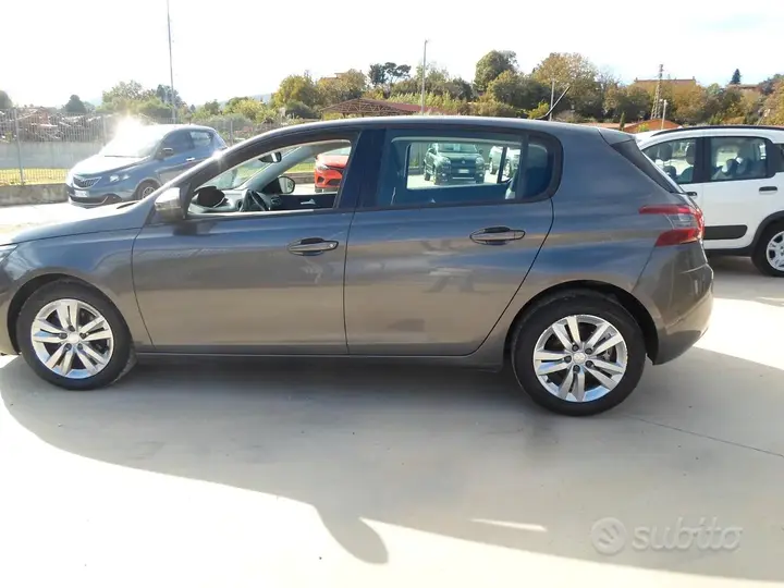 Peugeot 308 2019 photo 4