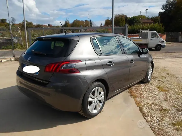 Peugeot 308 2019 photo 3