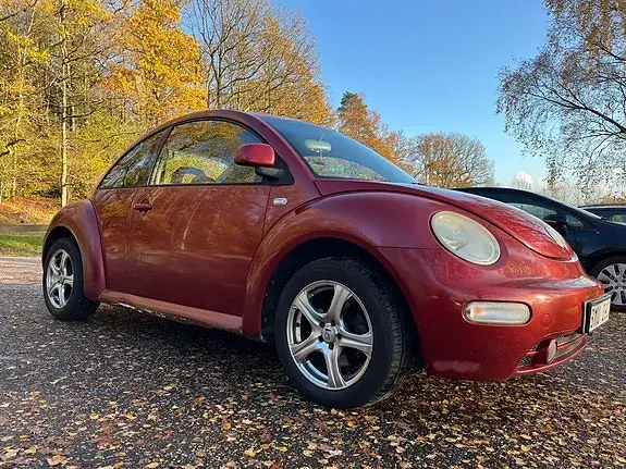 Volkswagen New Beetle 1999 photo 2