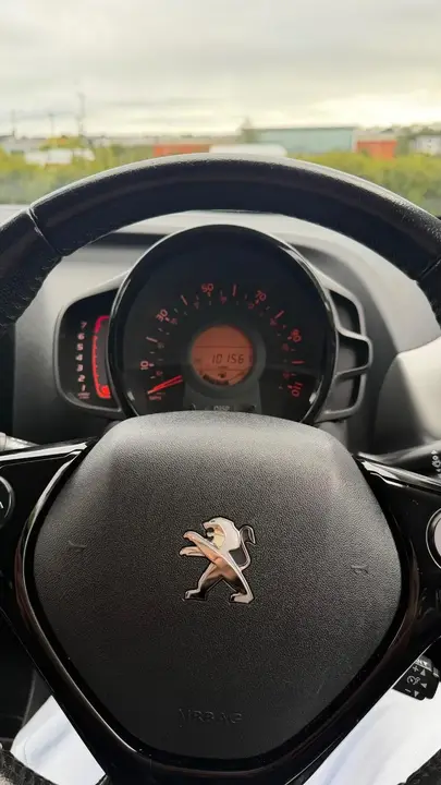 Peugeot 108 2015 photo 5