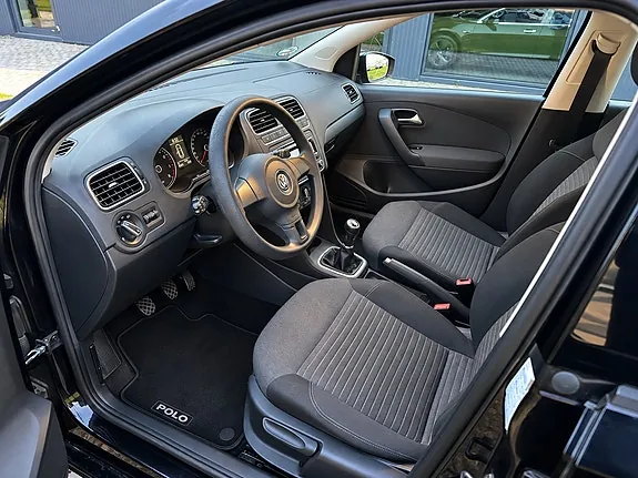 Volkswagen Polo 2010 photo 5