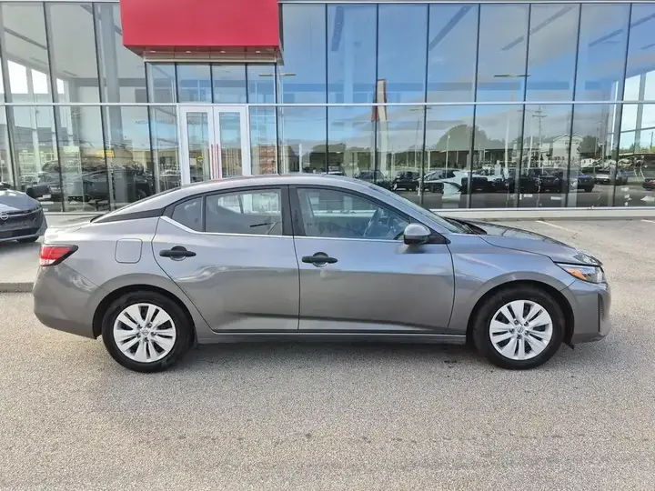 Nissan Sentra 2024 photo 5