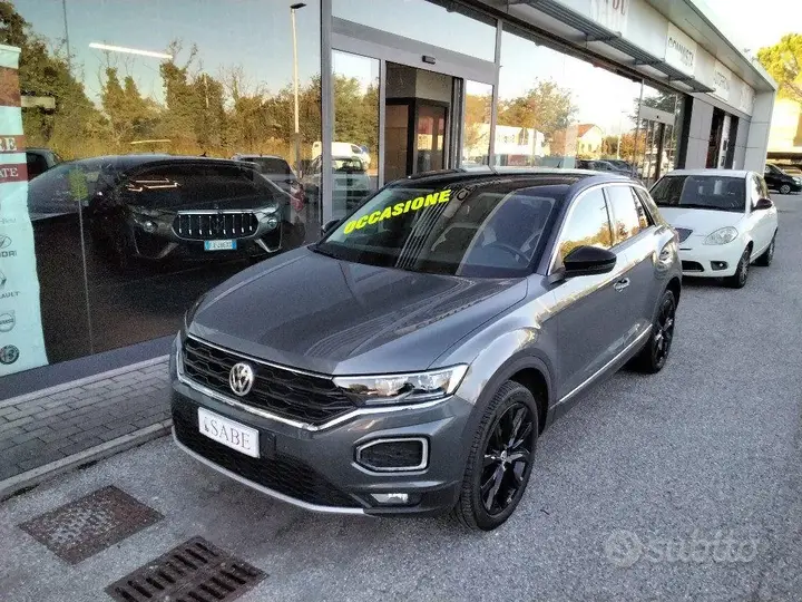 Volkswagen T-Roc 2019 photo 2