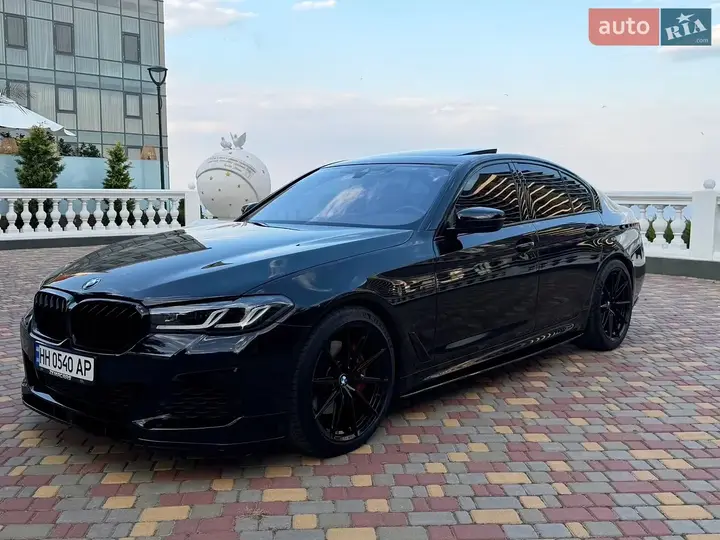 BMW 5 Series 2021 photo 2
