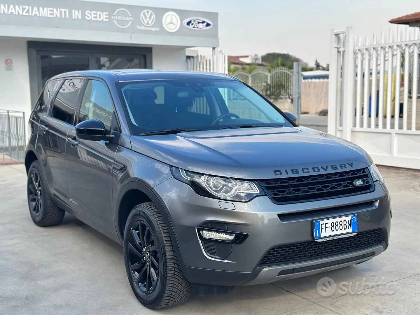 Land Rover Discovery Sport 2016 photo 4