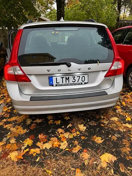 Volvo V70 2012 photo 2
