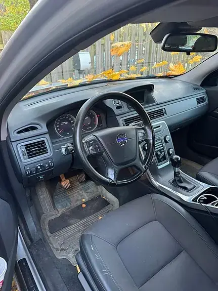 Volvo V70 2012 photo 3