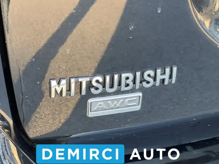 Mitsubishi Outlander 2016 photo 3