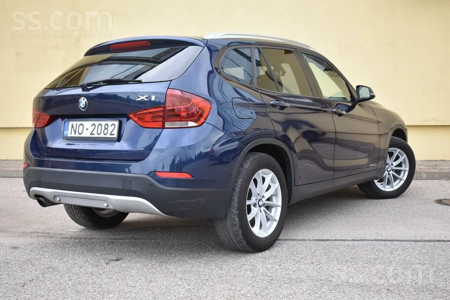 BMW X1 2013 photo 2