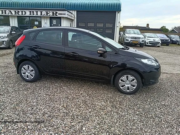 Ford Fiesta 2010 photo 5