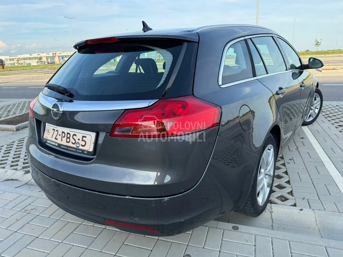 Opel Insignia 2011 photo 2