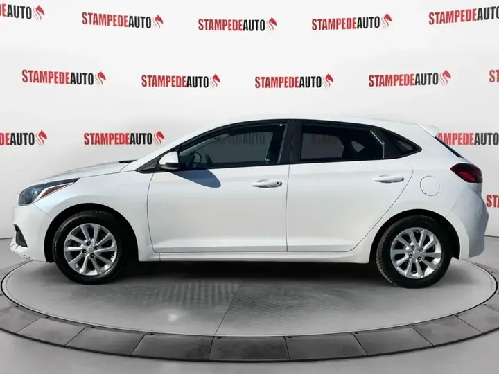 Hyundai Accent 2019 photo 2