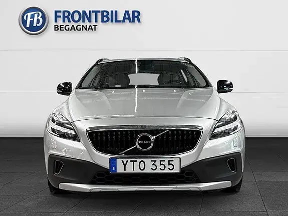 Volvo V40 Cross Country 2019 photo 2