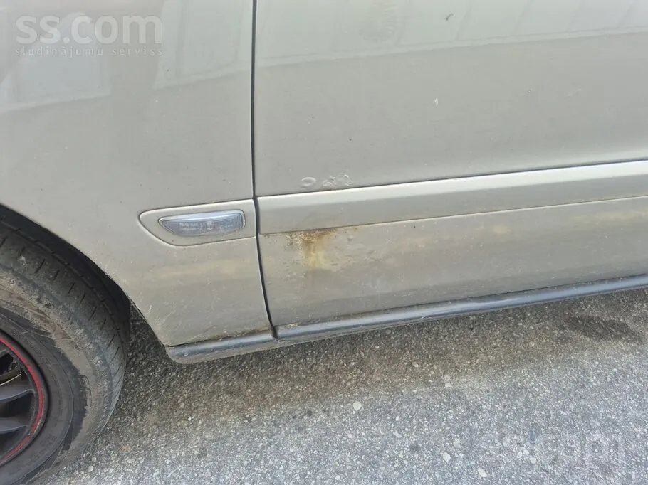 Volvo S60 2005 photo 2
