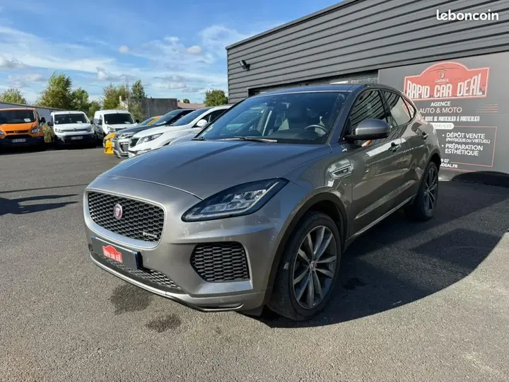 Jaguar E-Pace 2018 photo 4