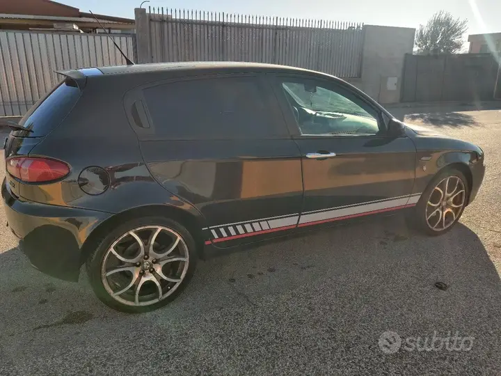 Alfa Romeo 147 2008 photo 2
