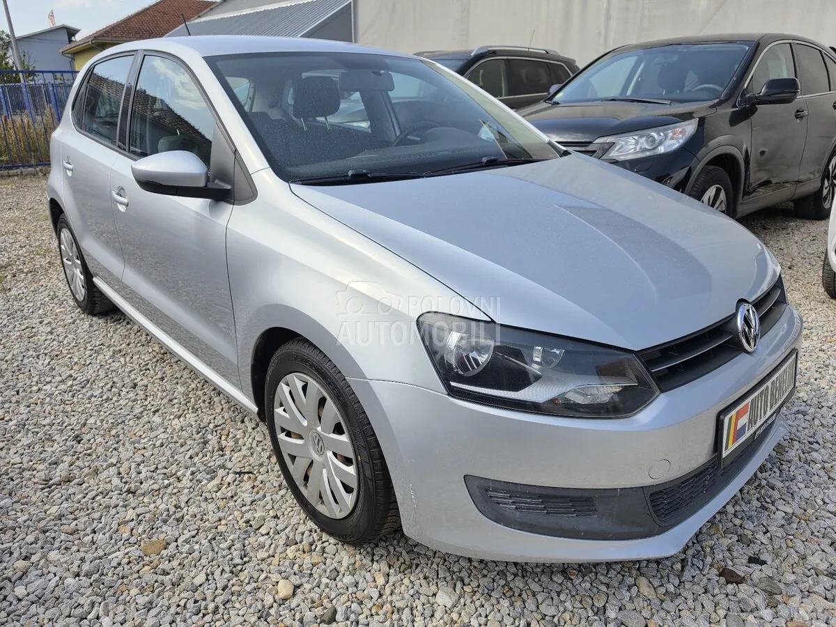 Volkswagen Polo 2010 photo 3