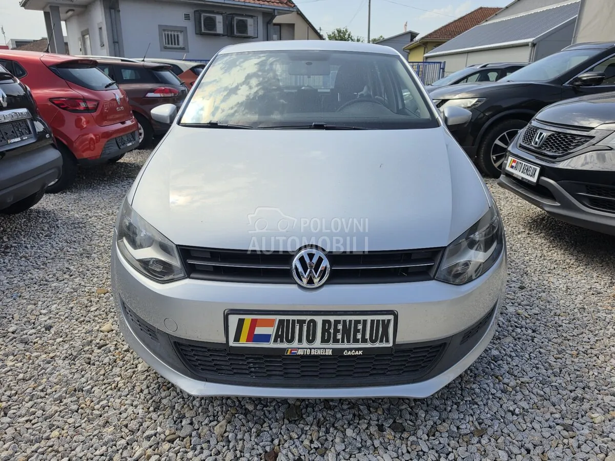 Volkswagen Polo 2010 photo 2