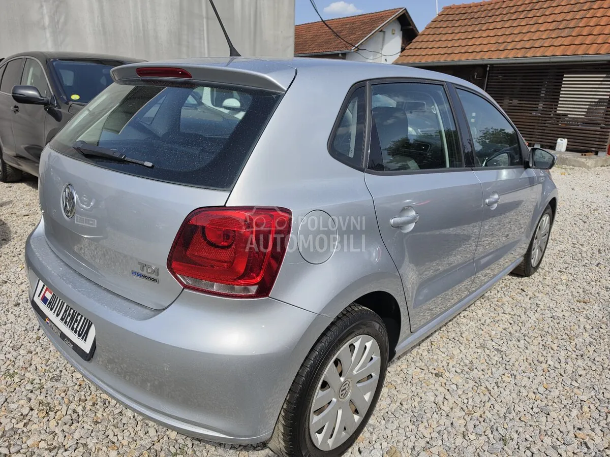 Volkswagen Polo 2010 photo 4