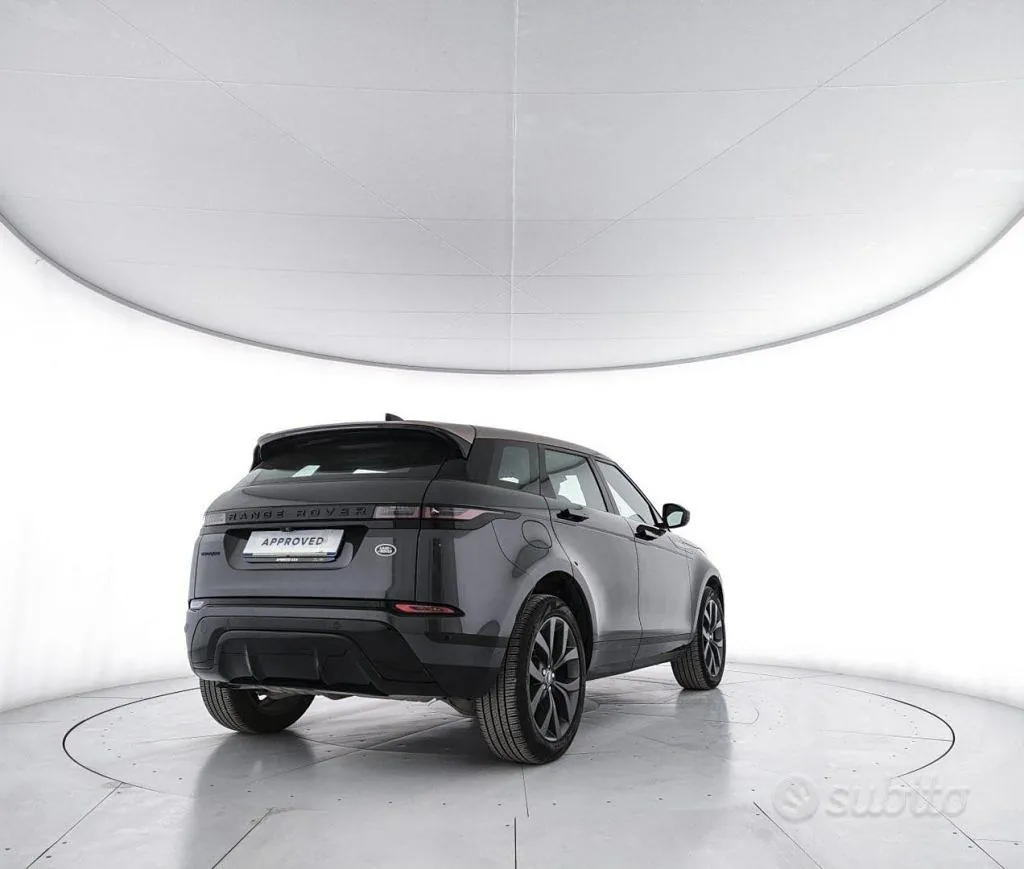 Land Rover Range Rover Evoque 2022 photo 2