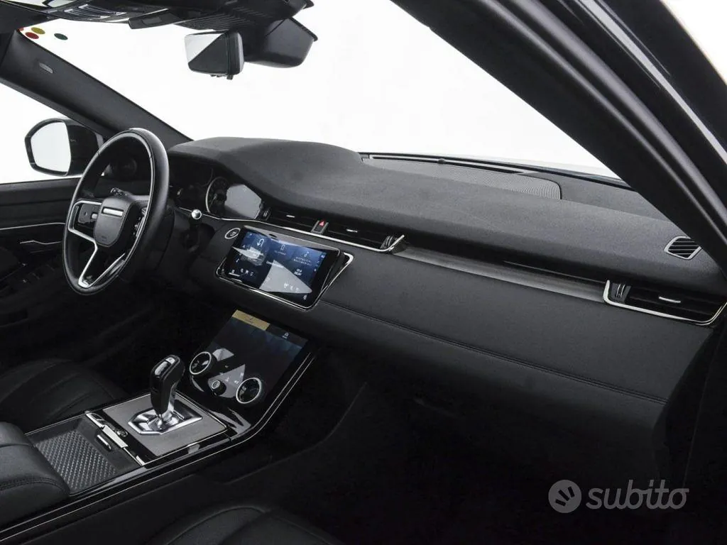 Land Rover Range Rover Evoque 2022 photo 3