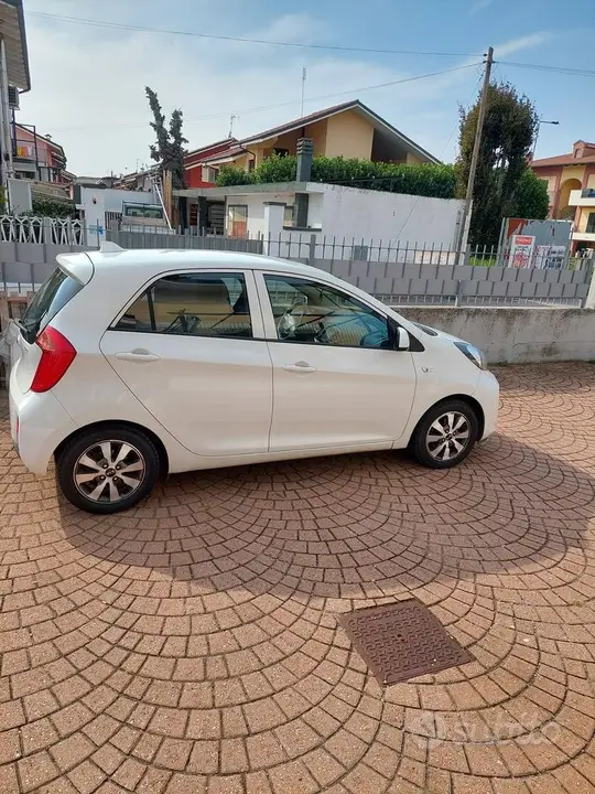 Kia Picanto 2017 photo 2