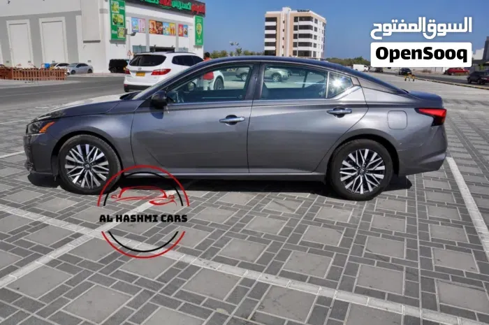 Nissan Altima 2023 photo 4