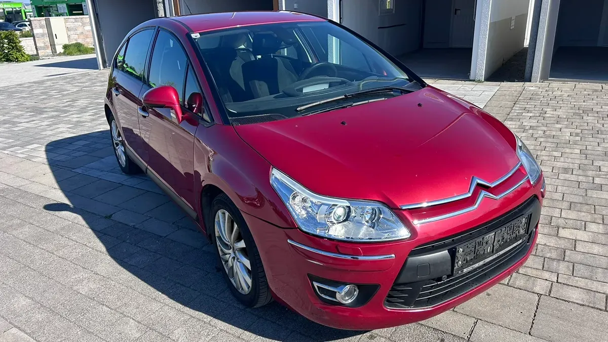 Citroen C4 2009 photo 2