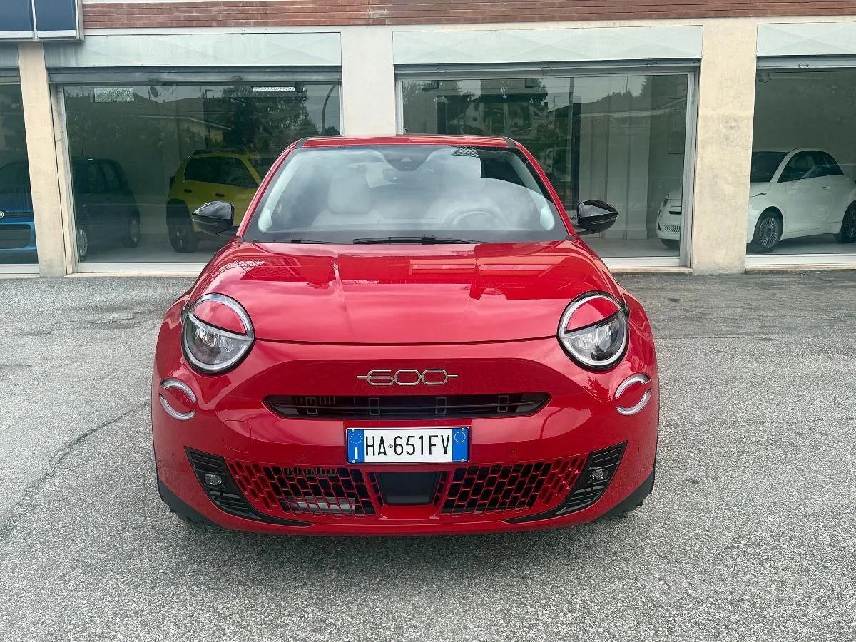 Fiat 600 2025 photo 2