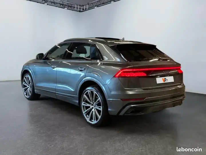 Audi Q8 2024 photo 2