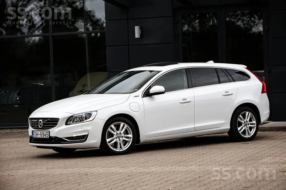 Volvo V60 2014 photo 2