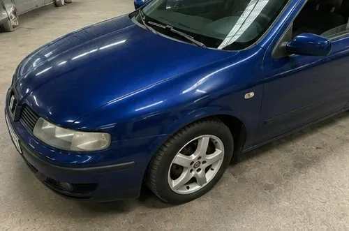 Seat Toledo 2003 photo 2
