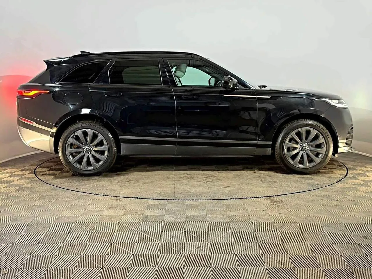 Land Rover Range Rover Velar 2017 photo 5