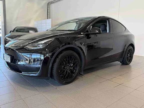 Tesla Model Y 2023 photo 3