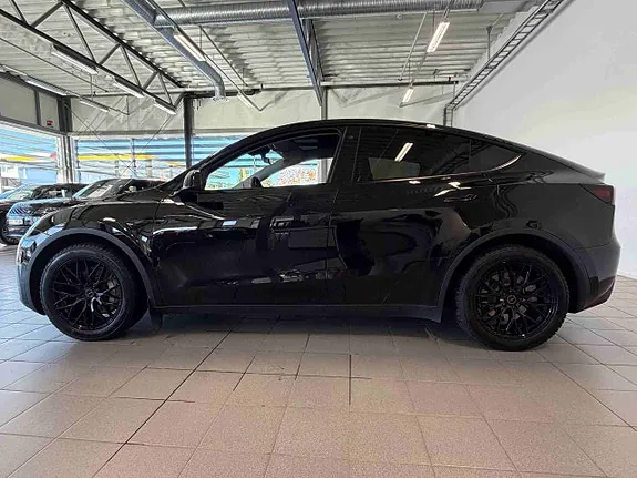 Tesla Model Y 2023 photo 4