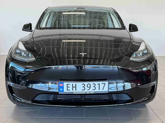 Tesla Model Y 2023 photo 2