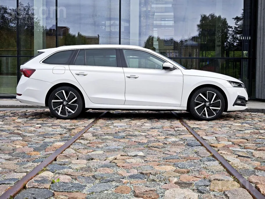 Skoda Octavia 2021 photo 5